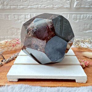 Gorgeous 2.16lbs Large Garnet Faceted Free Form